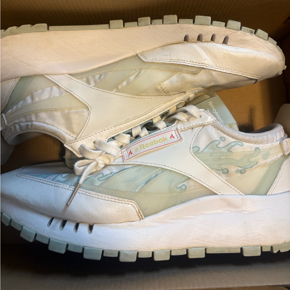 Reebok Classic Leather Legacy Hot Ones